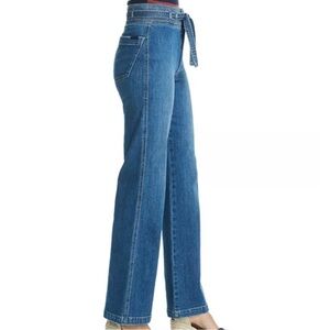 Joe's Jeans
High Rise Wide-Leg Jeans in color Penny 27